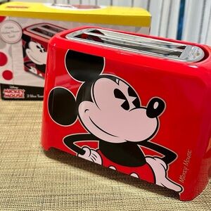 Disney Mickey Mouse Red 2-Slice Toaster